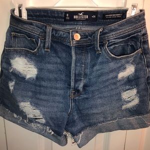 Hollister High Rise Mom Short
